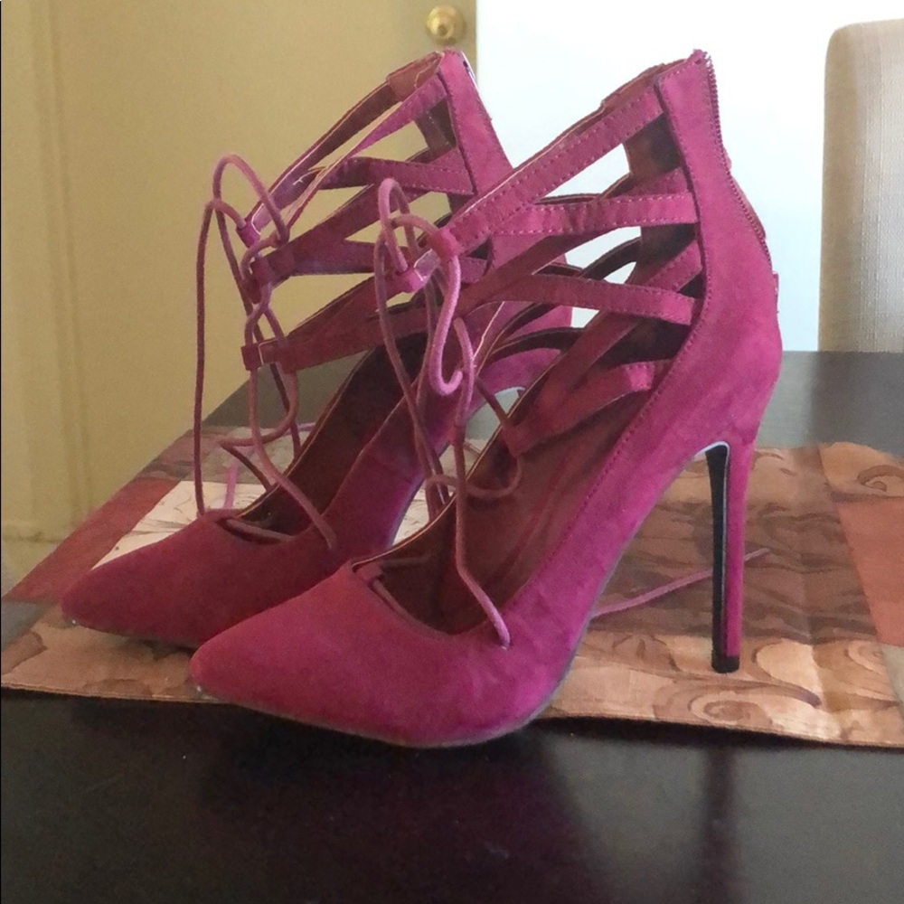 Heels - Tie around size 6